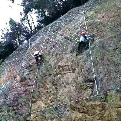 山区安全的新守卫者 山体防护网如何构筑生命防线