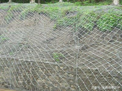主动与被动防护网的区别及其在山体防护中的应用
